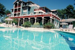 The Golf H�tel de Seignosse swimming pool