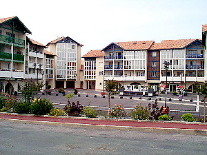 tarnos shopping