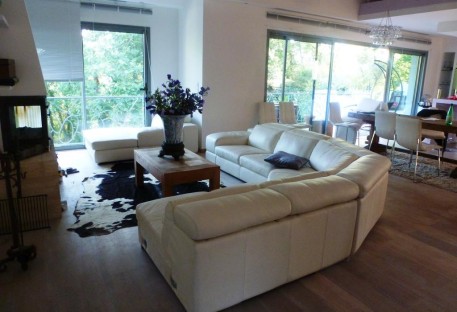 House with pool rental in Anglet for summer holidays