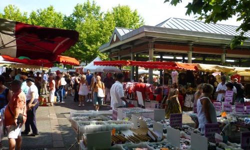 le march&eacute; de Quintaou &agrave; Anglet