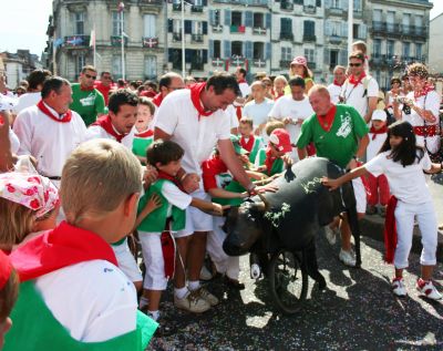 Encierro Txiki/&copy CDT64