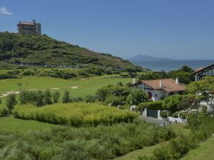 golf and ilbarritz castle/&copy CDTA