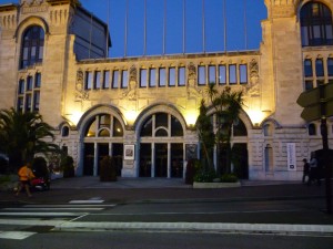the Gare du Midi evening illuminations/&copy/OT biarritz