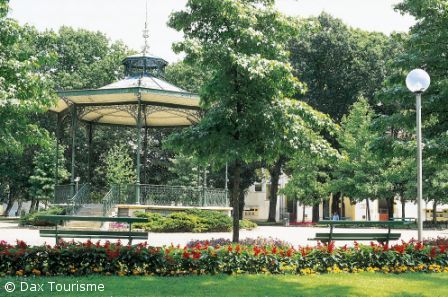 Theodore Denis park in Dax