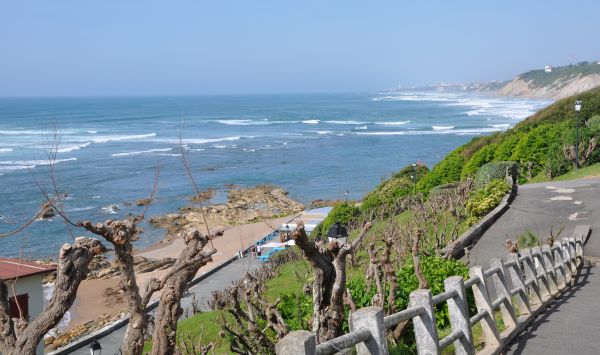 Seaside Gu&eacute;thary/&copy CDT64