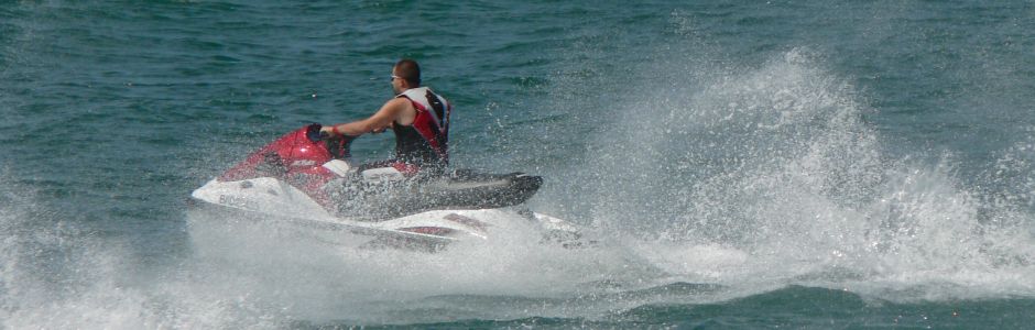 Jet ski/&copy CDT64