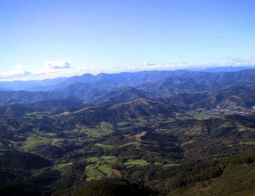 La rhune view of the Pyr&eacute;n&eacute;es/&copy/Ph Laplace/CDT64