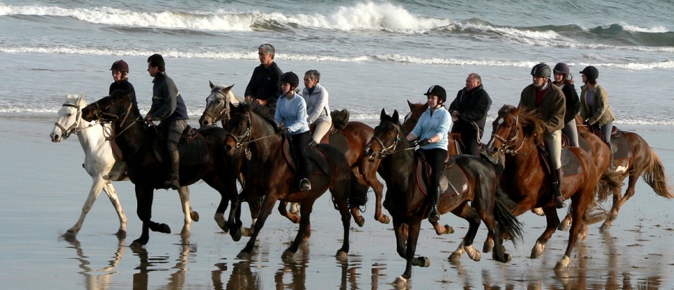 horse riding on the beach/&copy CDT64