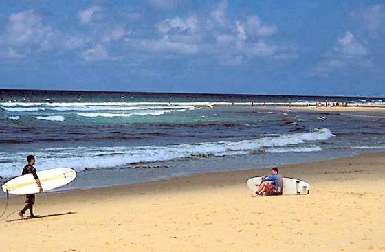 Plage et surf &agrave; Moliets &copy; photos OT Moliets