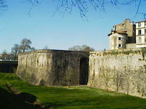 Fortifications et remparts à Bayonne