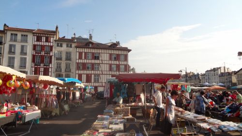 le marché du samedi matin à Bayonne