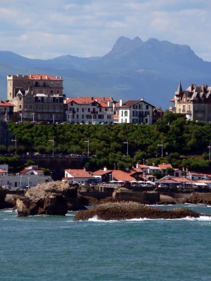 the Port des Pêcheurs biarritz view from the sea