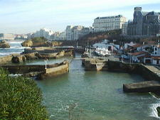 le port des pecheurs biarritz